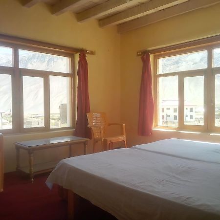 Hotel Rigyal Padam Buitenkant foto