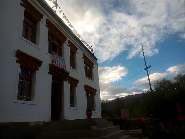 Hotel Rigyal Padam Buitenkant foto