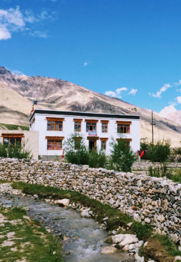 Hotel Rigyal Padam Buitenkant foto